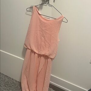 Elegant Peach Sleeveless Dress